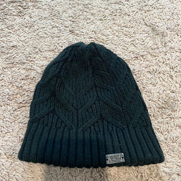 Under Armour Women’s Black Cable Knit Beanie | ColdGear Ribbed Winter Hat - Picture 2 of 7